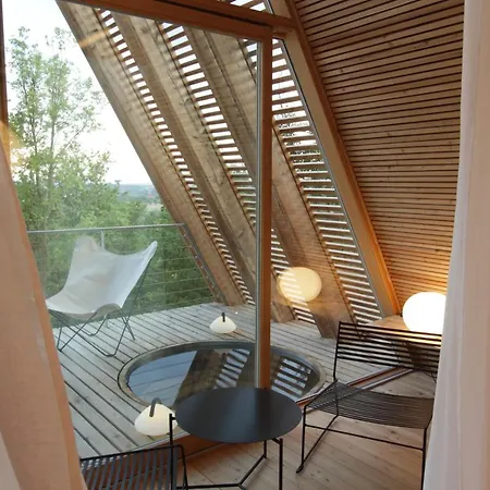 Lilelo - Little Leisure Lodge *