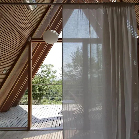 Lodge Lilelo - Little Leisure